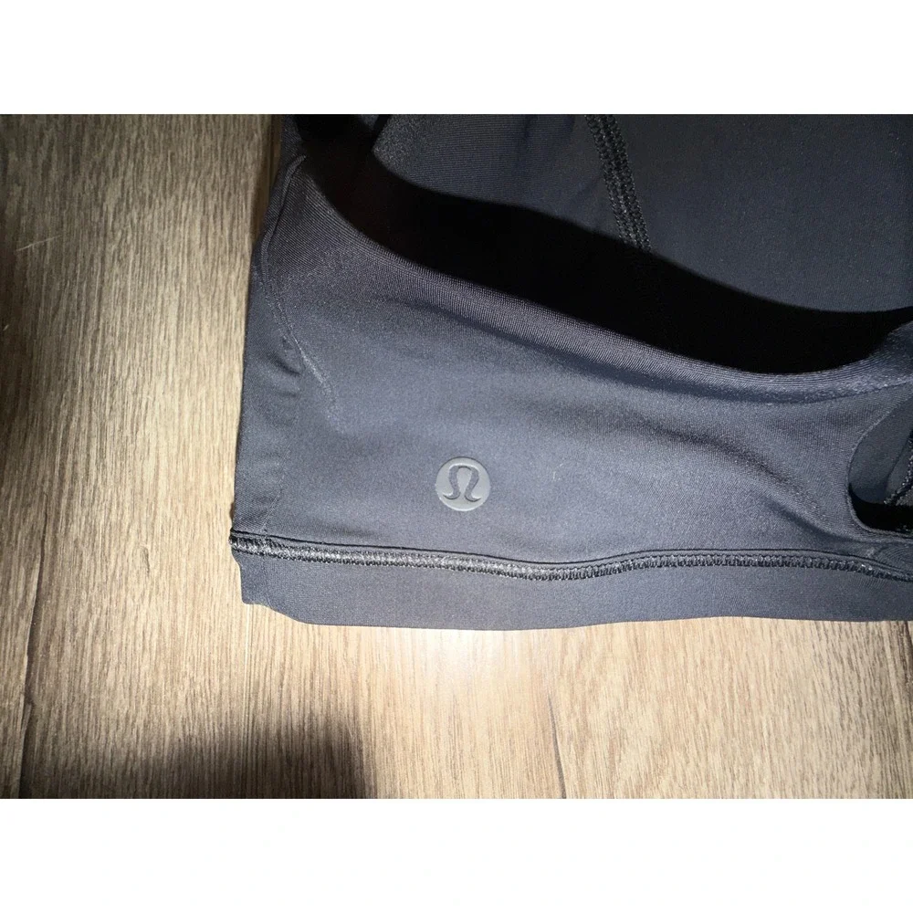 Lululemon Black High Neck Strappy Lattice Mesh Sports Bra Yoga Gym Size 8